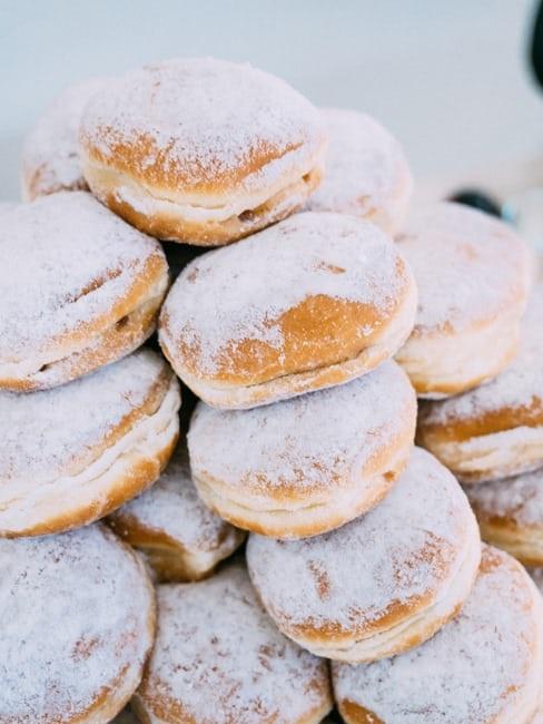 Bombe al cioccolato per la festa di carnevale