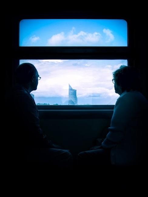 Coppia in treno