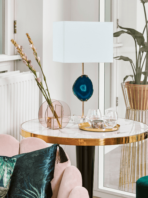 angolo glam con lampada in agata