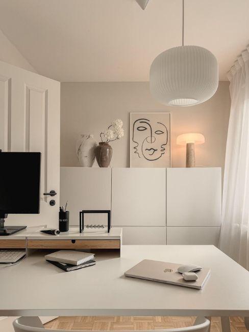 ufficio in casa sui toni del bianco