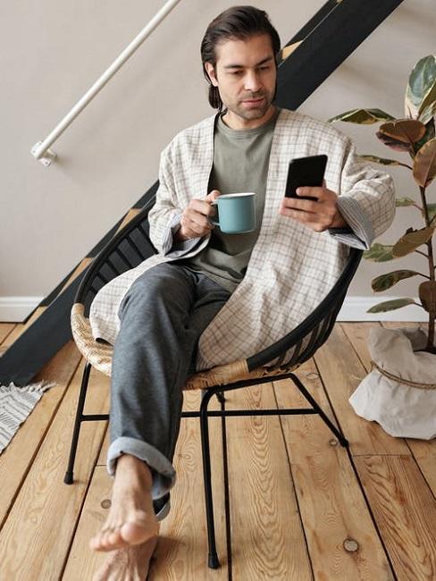 Relazione a distanza