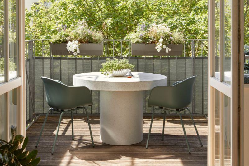 balcone piccolo moderno