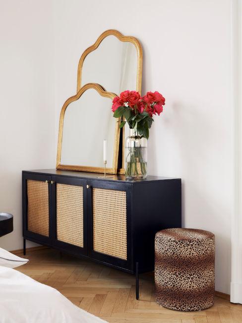 Credenza con specchi