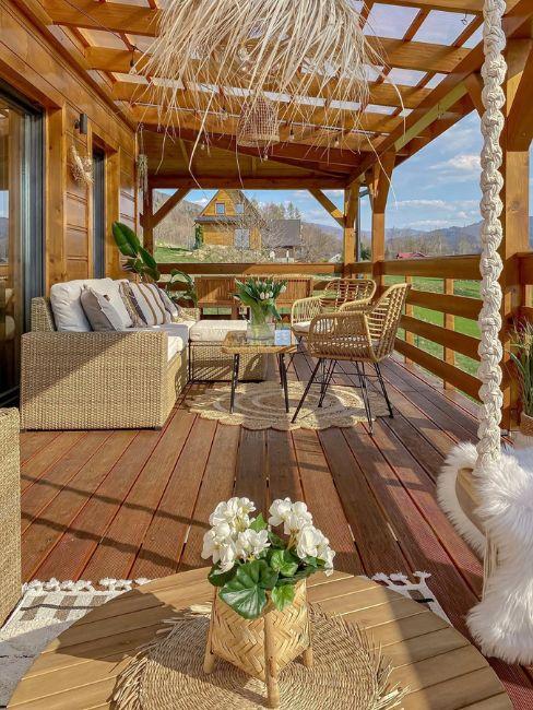 terrazzo con tettoia