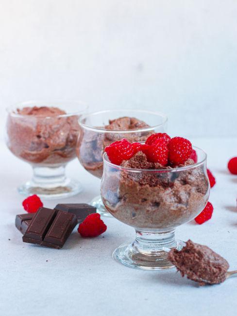 mousse al cioccolato dolce estivo