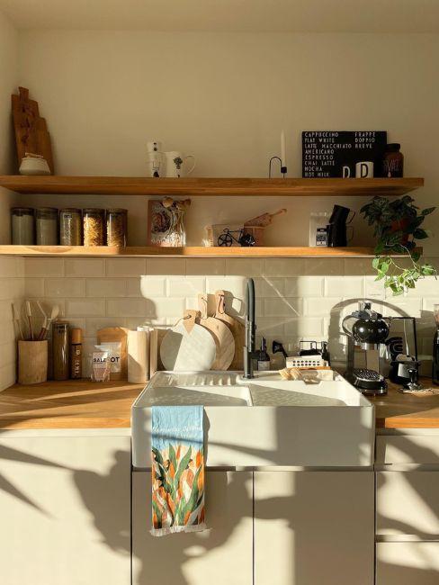 cucina bellissima in stile rustico