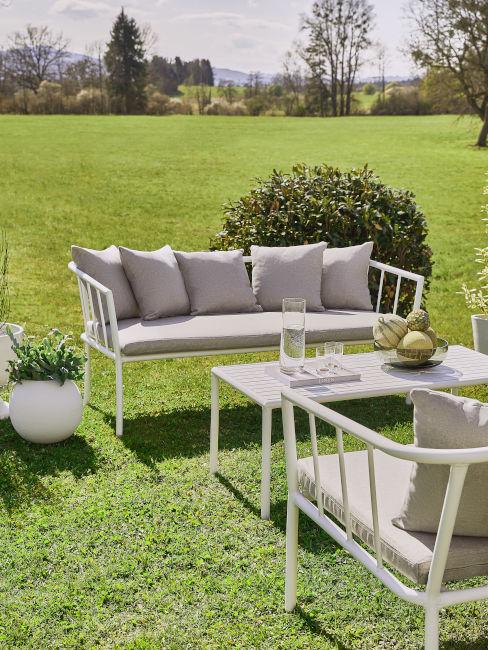 Tendenze outdoor 2021: salotto in giardino