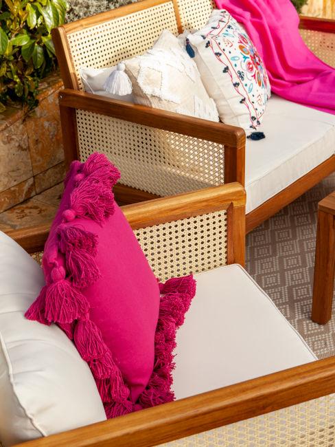 Cuscino fucsia con nappe
