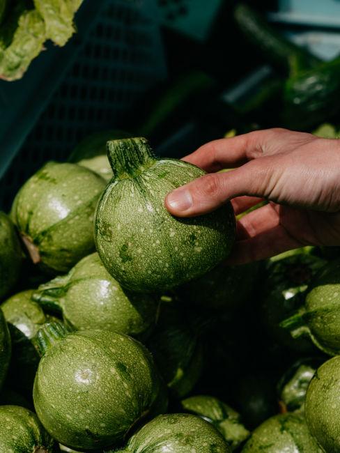 comprare frutta e verdure di stagione