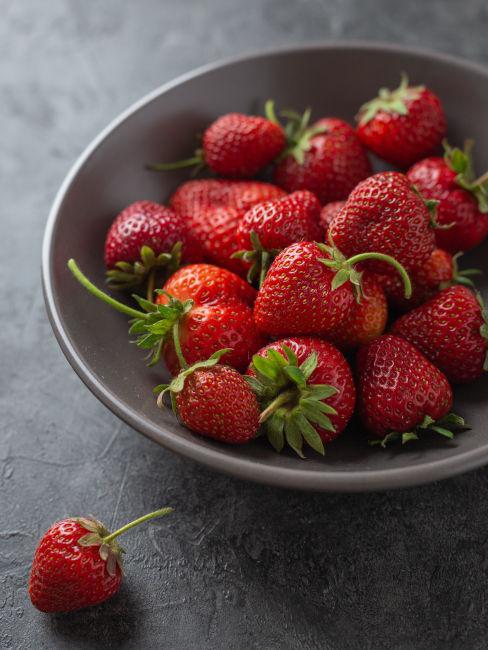 piattino con fragole