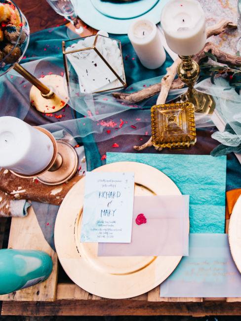 mise en place colorata per matrimonio