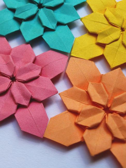 origami a forma di fiori