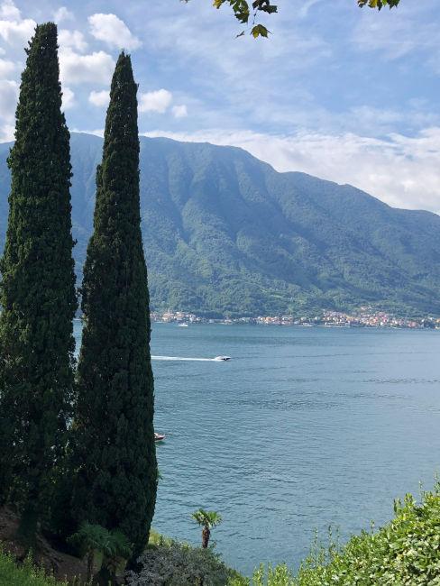 vista dall'alto sul lago d'Iseo