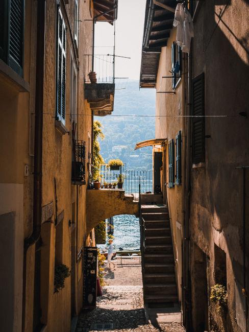 borgo sul lago maggiore