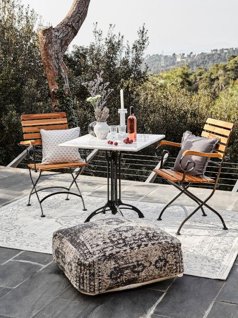 sedie in legno per spazi outdoor