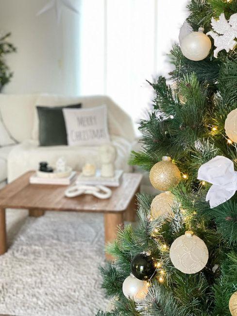 albero di natale oro e bianco