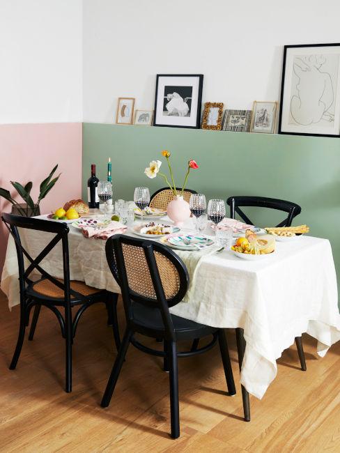 sala da pranzo in stile retro