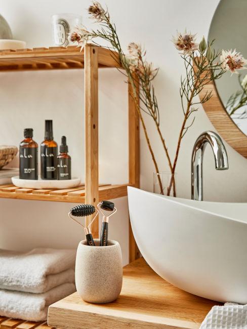 bagno rustico con sanitari moderni