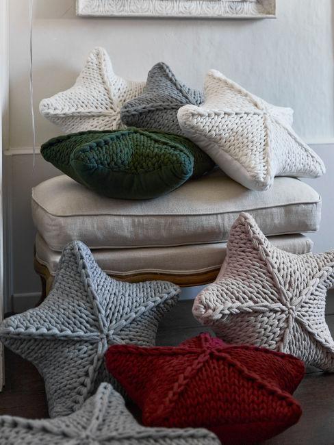 cuscini in lana a forma di stella