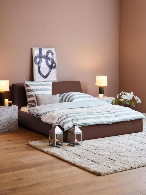 Letto rosso ruggine