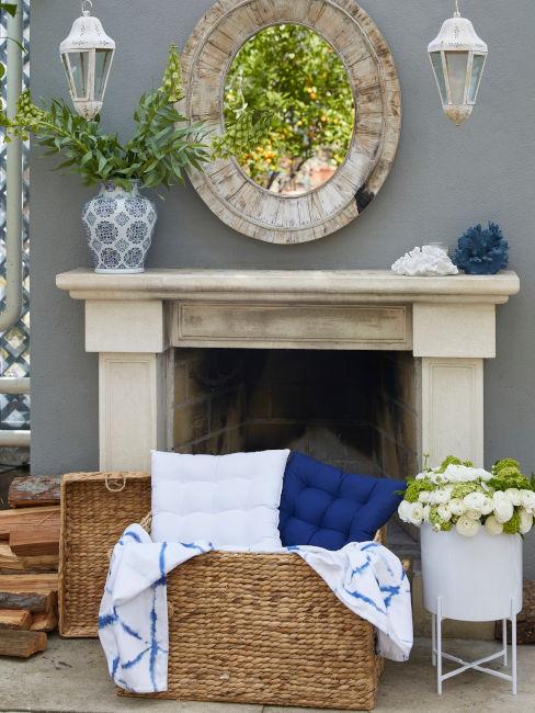 esempio soggiorno esterno con camino