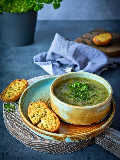 vellutata fave e agretti