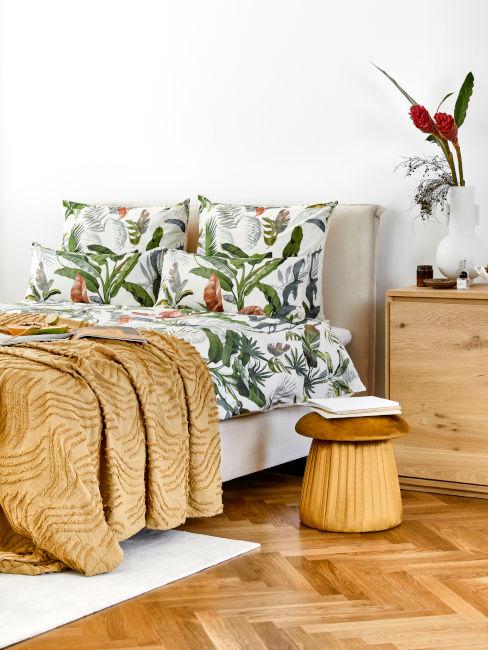 Camera da letto in stile jungalow