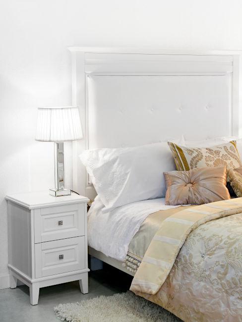 Camera da letto bianca