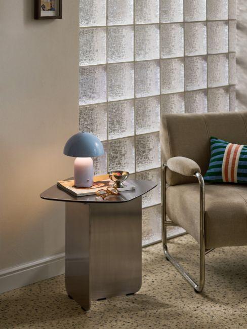 piccola lampada color azzurro