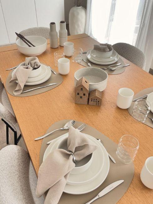 mise en place senza tovaglia semplice