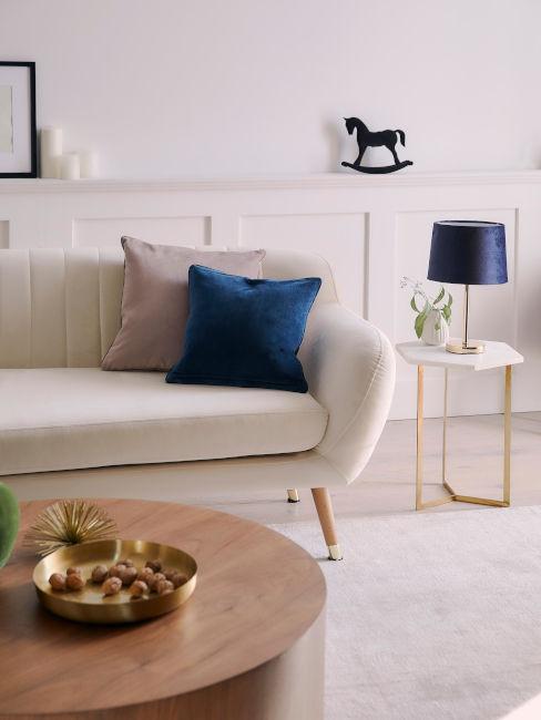 Dettagli blu in soggiorno