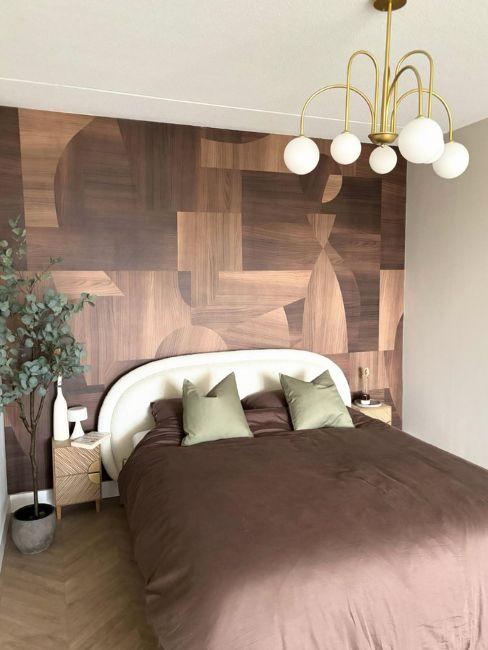 carta da parati effetto legno dietro letto