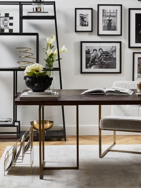 Studio con decorazioni