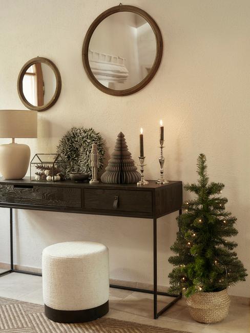 come decorare l'ingresso di casa per natale