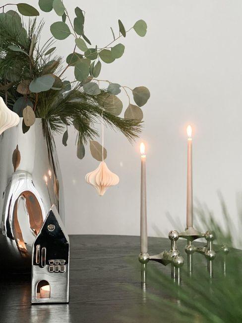 decorazioni invernali, vaso e candelabro decorazioni invernali, vaso e candelabro