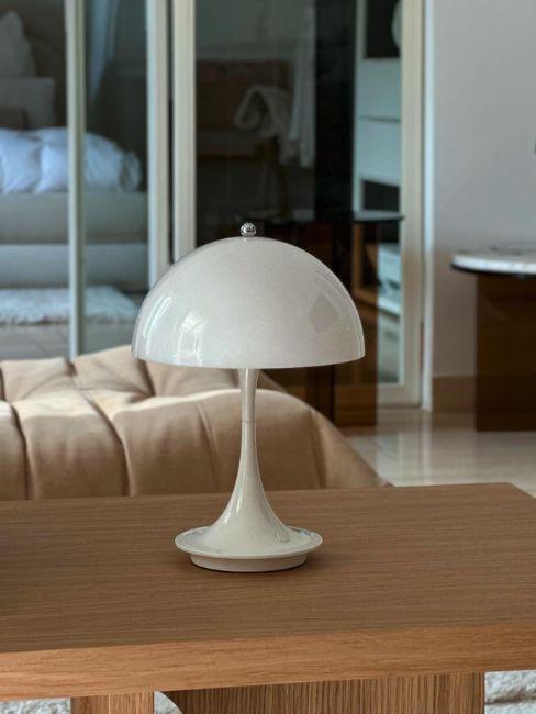 lampada panthella bianca