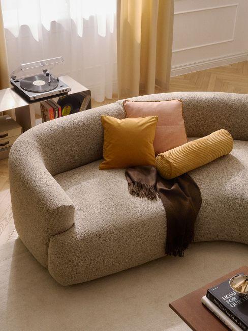 divano curvo beige sofia westwing (2)