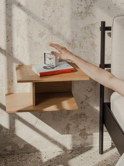 comodino sospeso tann noo ma