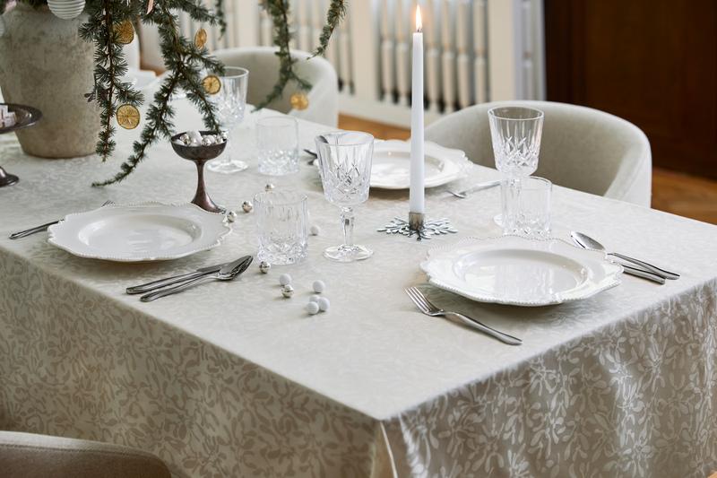 tavola natale 2024 classica