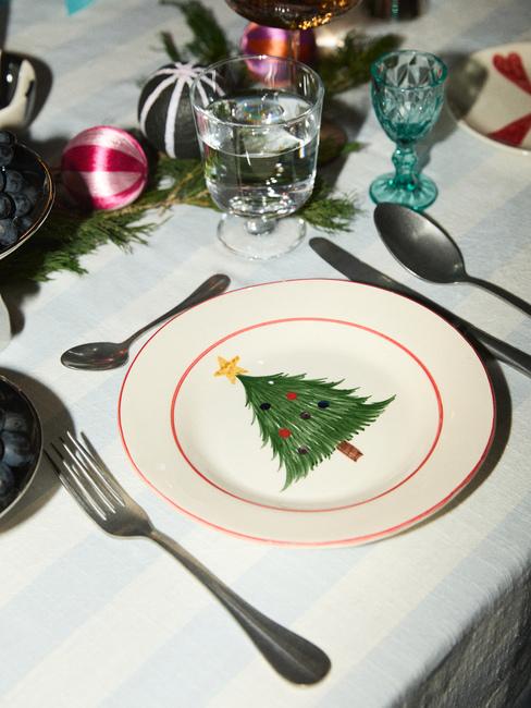 tavola di natale 2024