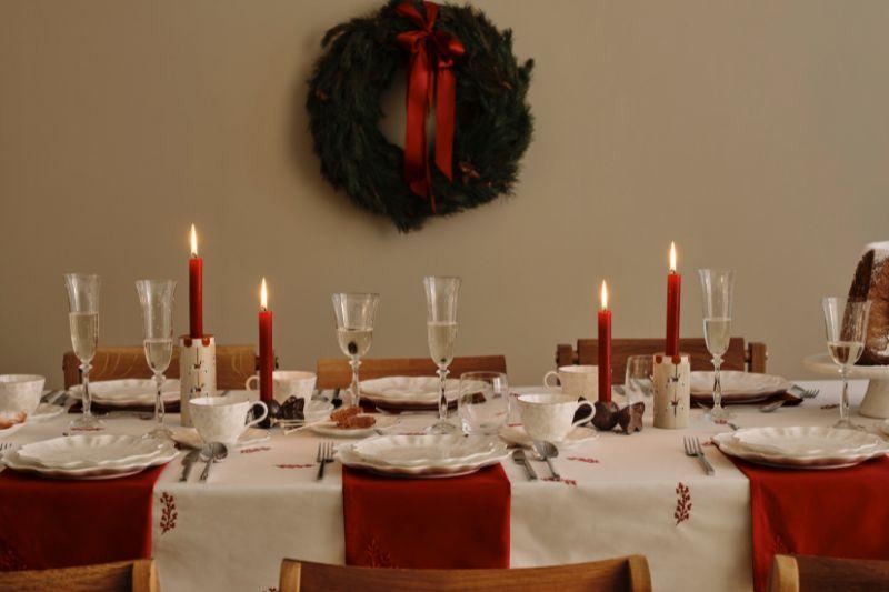 tavola di natale 2025 stile tradizionale