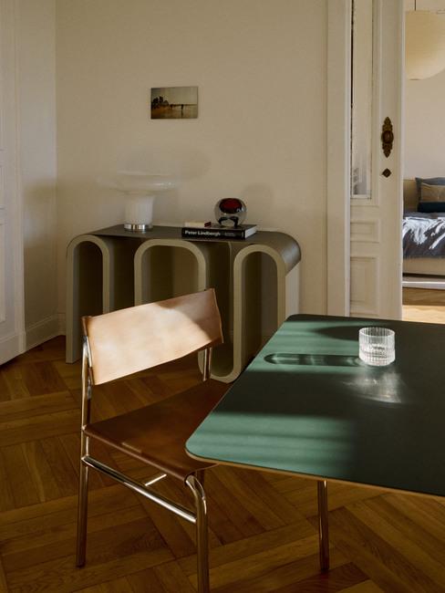 sala da pranzo con elementi di design