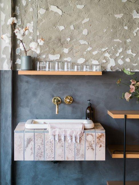 Feng shui badkamer inspiratie blauwe wand