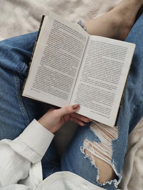 door lezen kom je tot rust, zo maak je je eigen leeshoek in huis