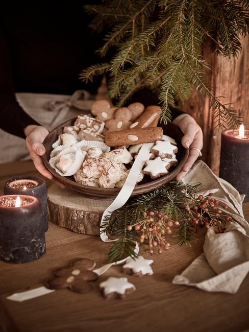 Keukentips voor het kerstdiner op school kerstdiner op school voorbereiden met broodjes en koekjes