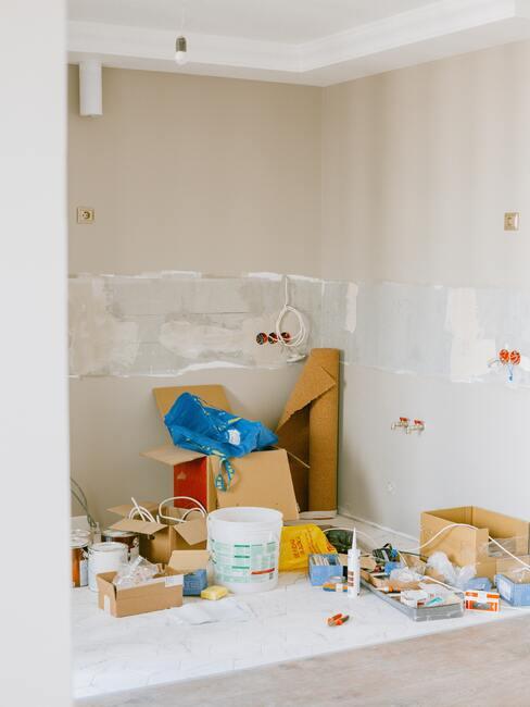 Kinderkamer schilderen: voorbereiding van de kamer om te schilderen