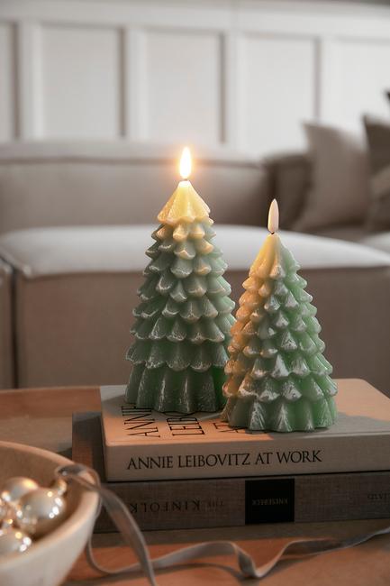 twee kaarsjes in kerstboom vorm