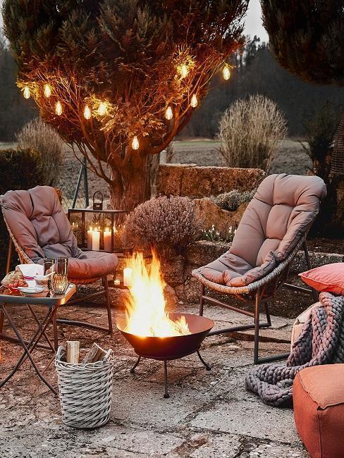 bohemian tuin met vuurkorf
