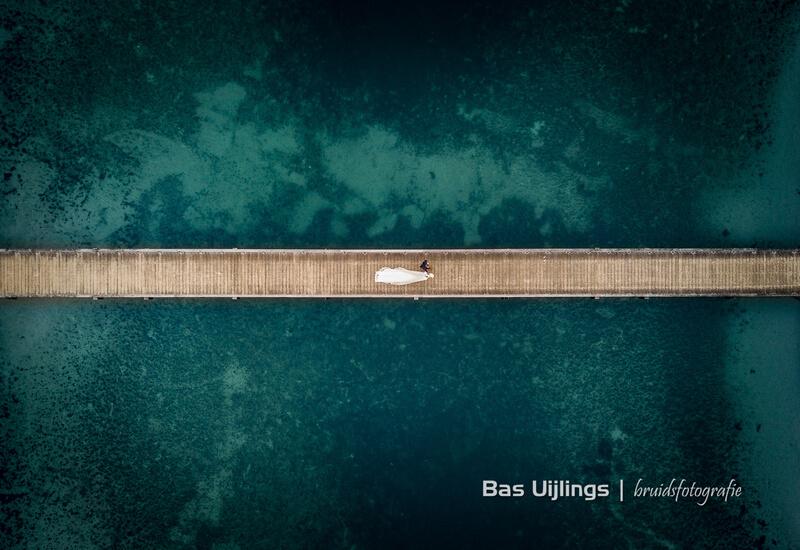 drone foto van bruidspaar