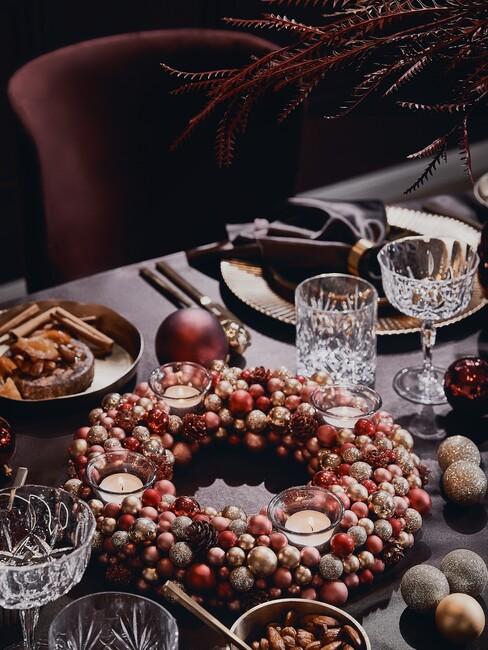 eettafel in kerstsferen